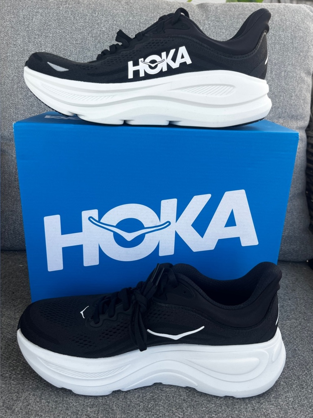 NIB Hoka One Women’s Bondi 9B Running Athletic Sneakers BWHT Black/White